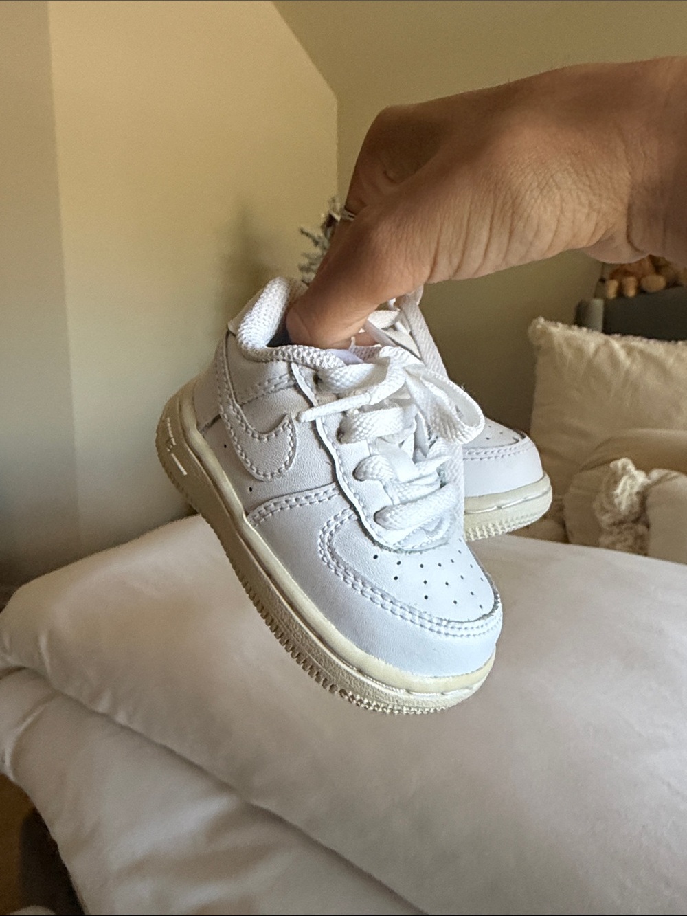 Nike Kids White Leather Low-Top Sneakers